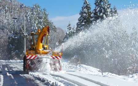 冬の除雪作業を効率化する新常識