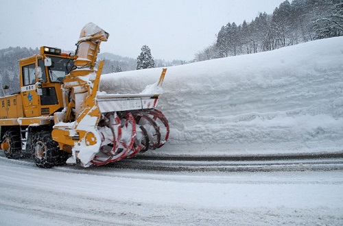 除雪車のGPS未装備は企業活動に支障をきたす？